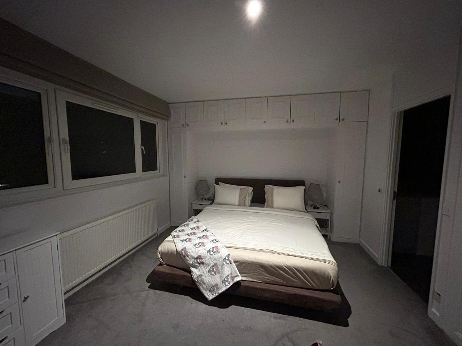 Apartament Woodsford Sq - Private Parking